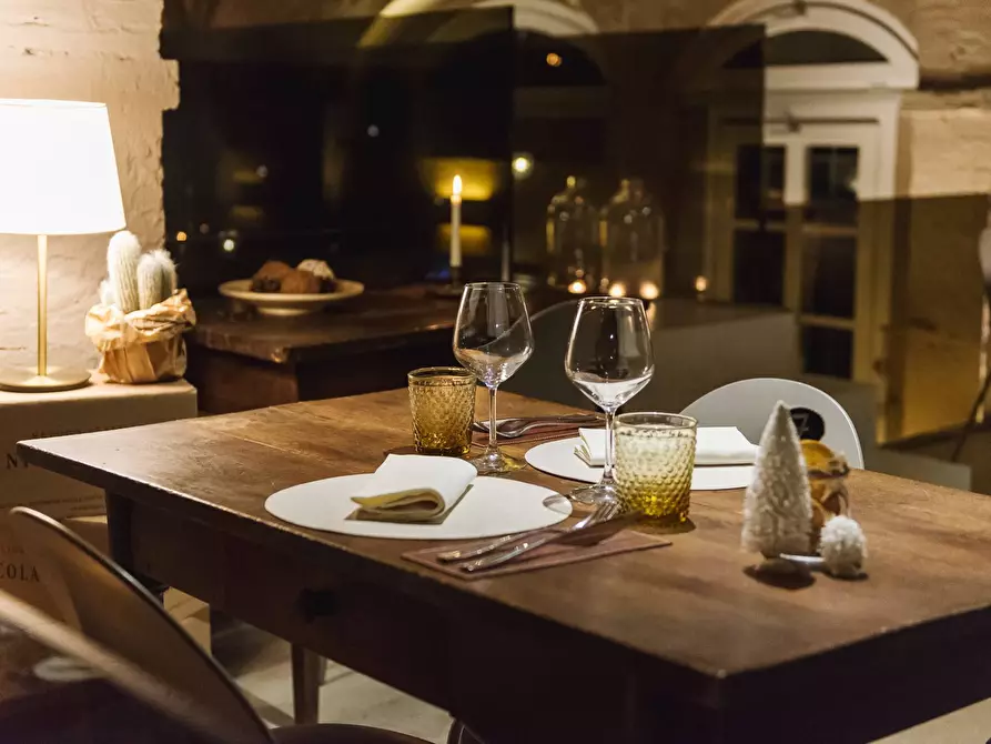 Immagine 5 di Locale commerciale in vendita  a Buti