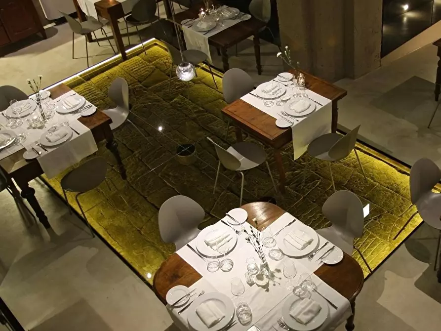 Immagine 12 di Locale commerciale in vendita  a Buti