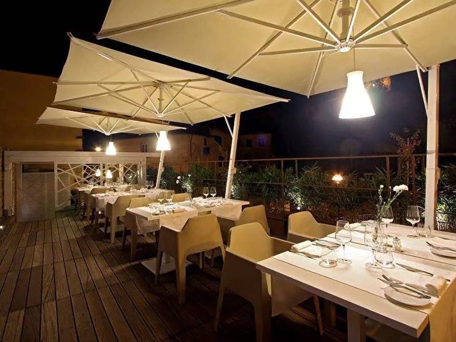 Immagine 15 di Locale commerciale in vendita  a Buti