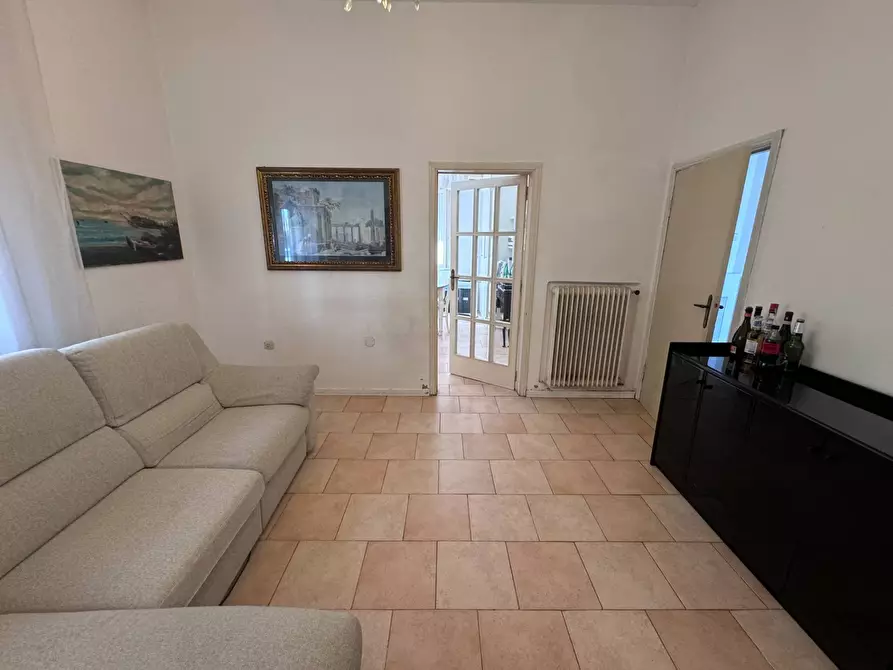 Immagine 5 di Casa indipendente in vendita  a Santa Maria A Monte