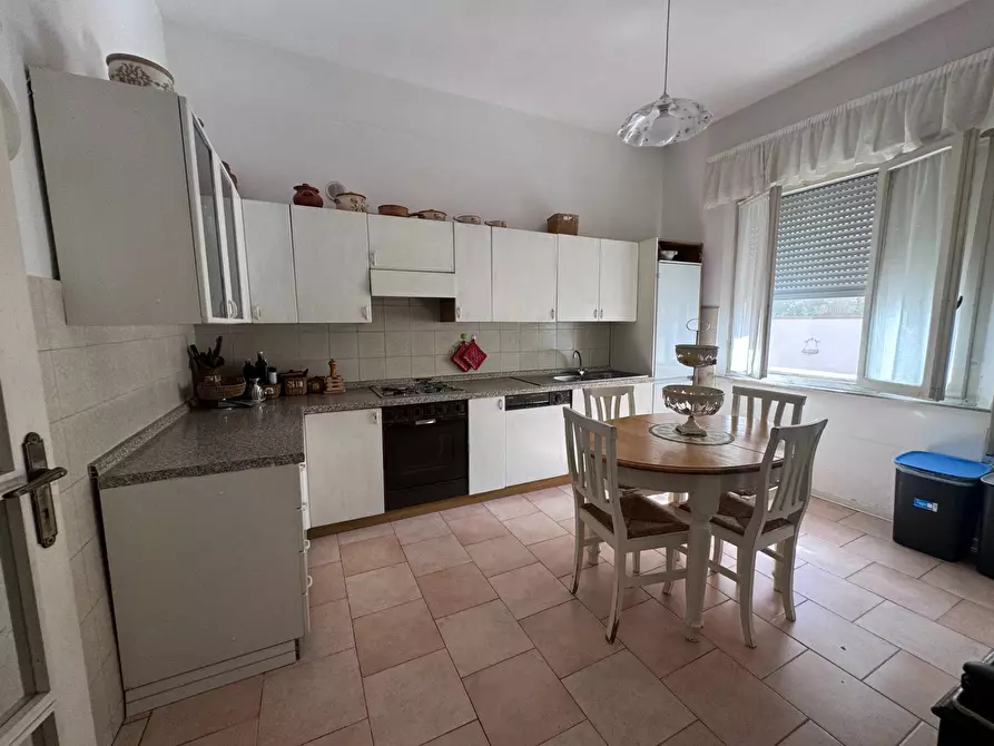 Immagine 6 di Casa indipendente in vendita  a Santa Maria A Monte