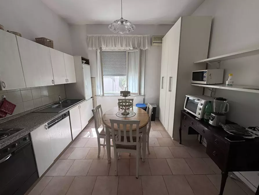 Immagine 7 di Casa indipendente in vendita  a Santa Maria A Monte