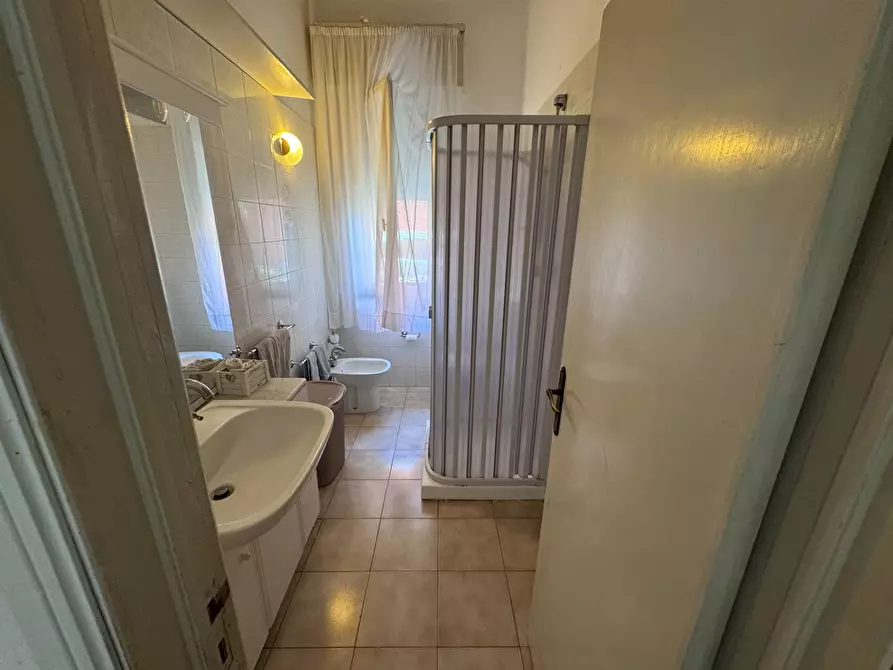 Immagine 13 di Casa indipendente in vendita  a Santa Maria A Monte