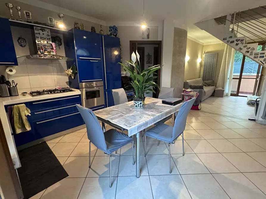 Immagine 24 di Casa indipendente in vendita  a Santa Maria A Monte