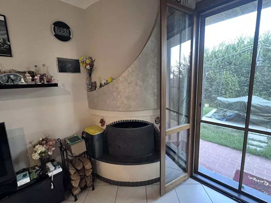 Immagine 25 di Casa indipendente in vendita  a Santa Maria A Monte