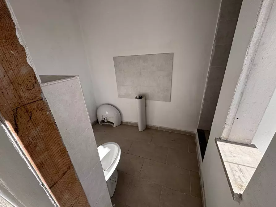 Immagine 15 di Appartamento in vendita  a Pontedera