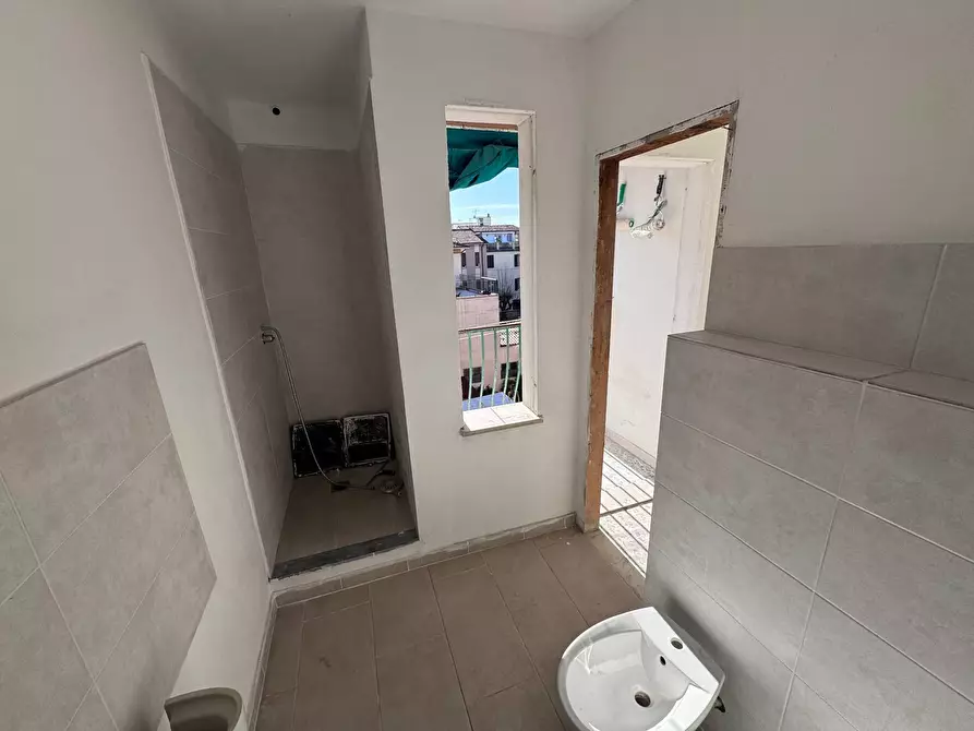 Immagine 16 di Appartamento in vendita  a Pontedera