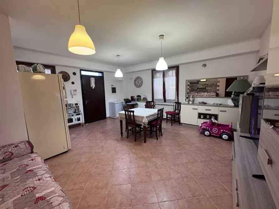 Immagine 5 di Appartamento in vendita  a Santa Maria A Monte