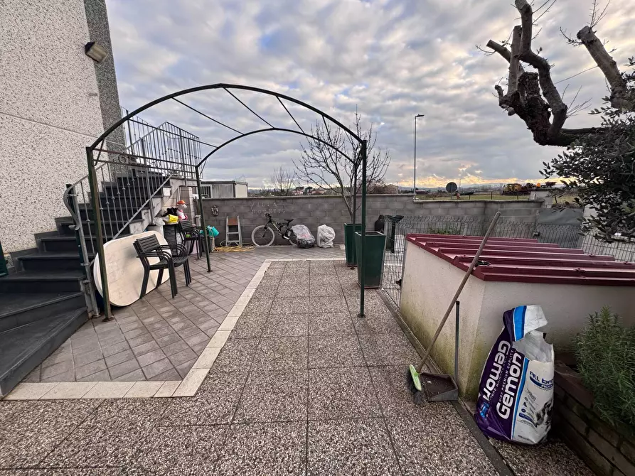 Immagine 21 di Appartamento in vendita  a Santa Maria A Monte