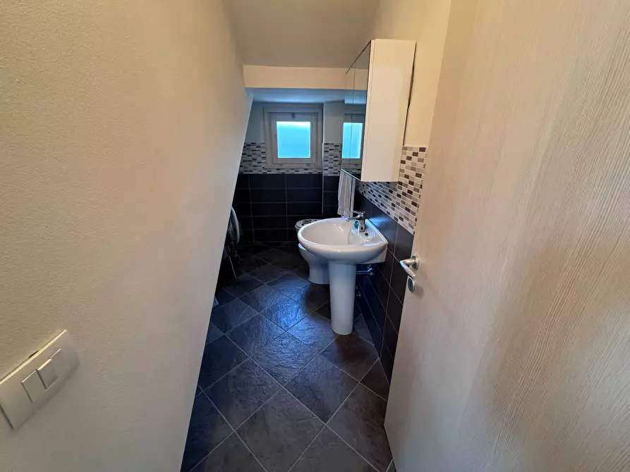 Immagine 7 di Villa in vendita  in VIA FRANCESCA SUD a Santa Maria A Monte