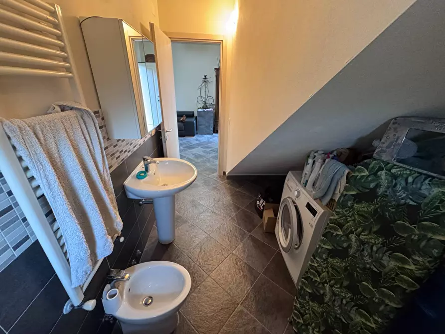 Immagine 10 di Villa in vendita  in VIA FRANCESCA SUD a Santa Maria A Monte