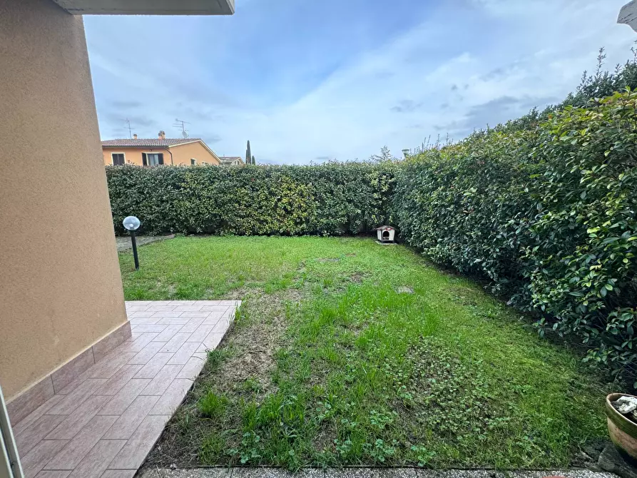 Immagine 17 di Villa in vendita  in VIA FRANCESCA SUD a Santa Maria A Monte