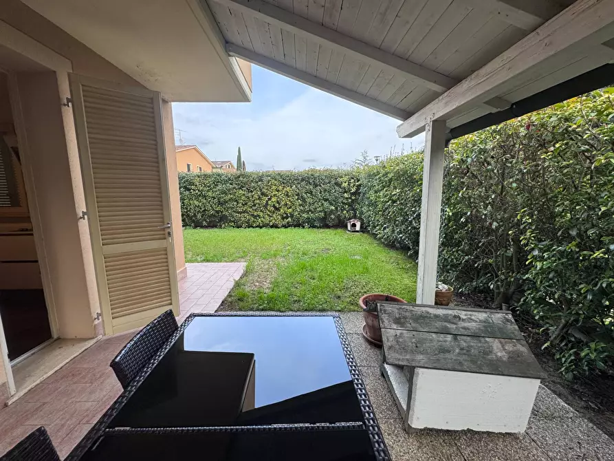 Immagine 16 di Villa in vendita  in VIA FRANCESCA SUD a Santa Maria A Monte