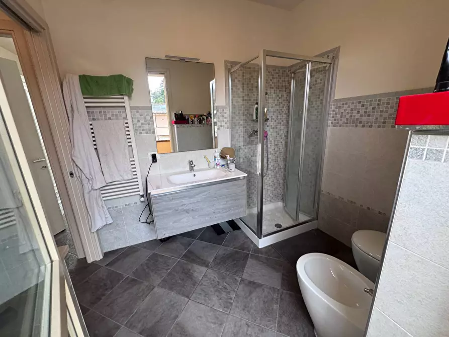 Immagine 30 di Villa in vendita  in VIA FRANCESCA SUD a Santa Maria A Monte