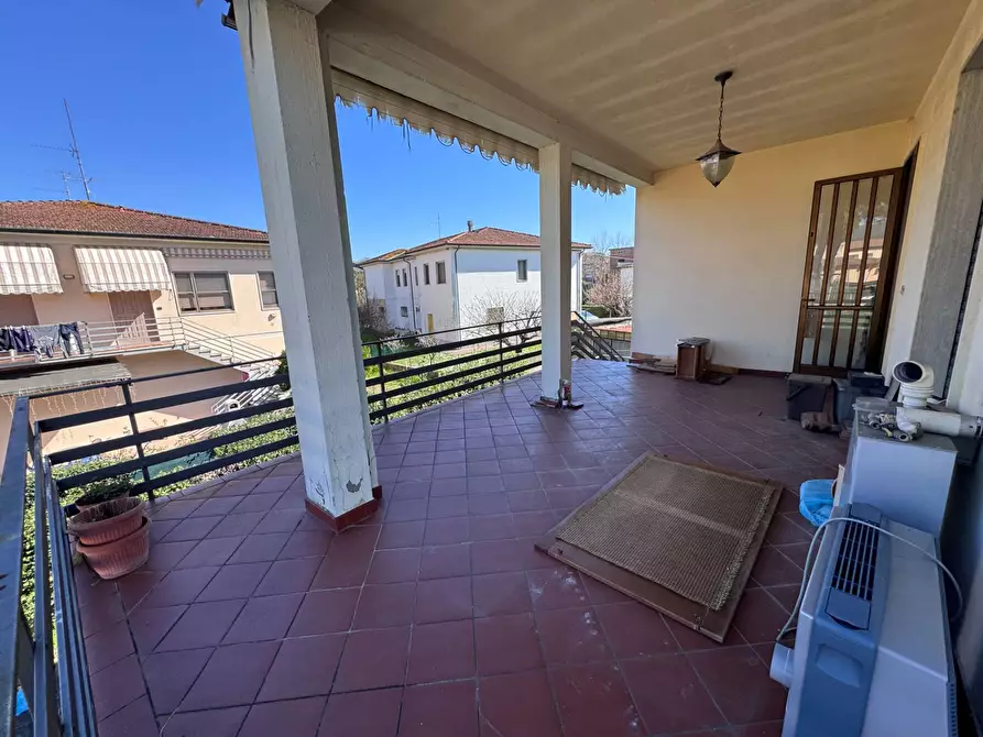 Immagine 4 di Camera in vendita  a Calcinaia