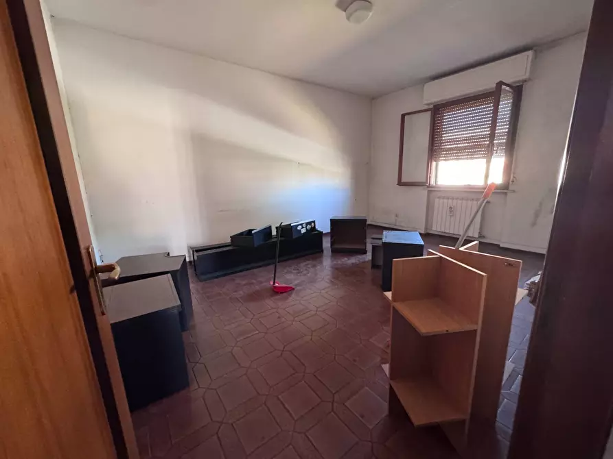 Immagine 16 di Camera in vendita  a Calcinaia