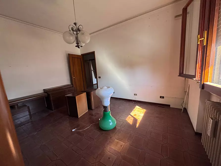 Immagine 15 di Camera in vendita  a Calcinaia