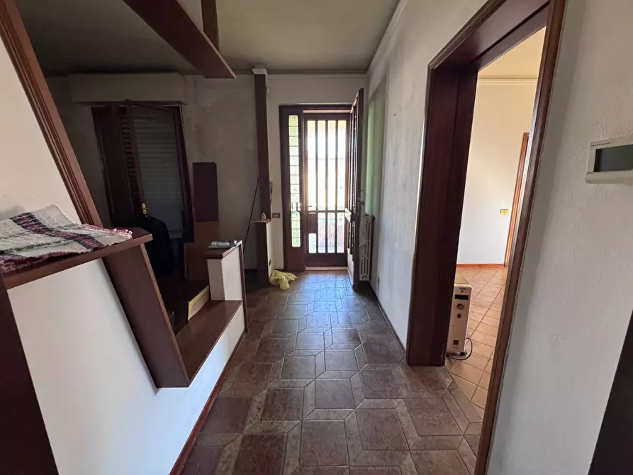 Immagine 18 di Camera in vendita  a Calcinaia