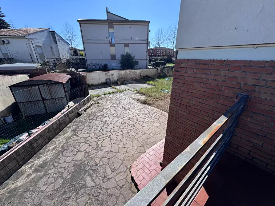 Immagine 19 di Camera in vendita  a Calcinaia