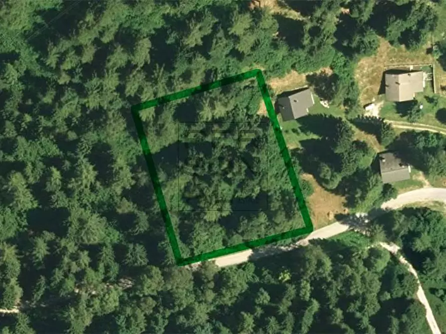 Immagine 1 di Terreno residenziale in vendita  a Pieve Tesino