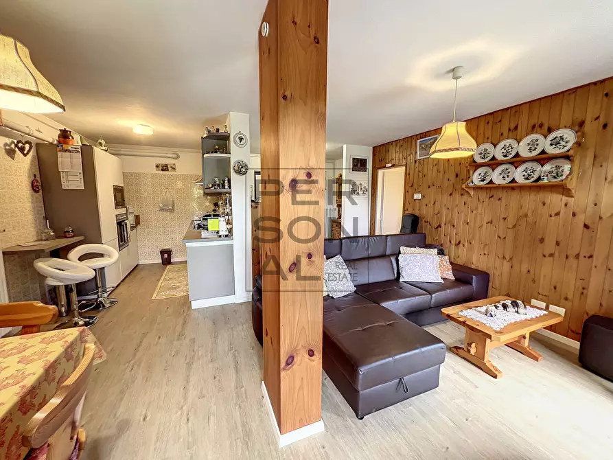 Immagine 11 di Appartamento in vendita  in Calceranica Al Lago a Calceranica Al Lago