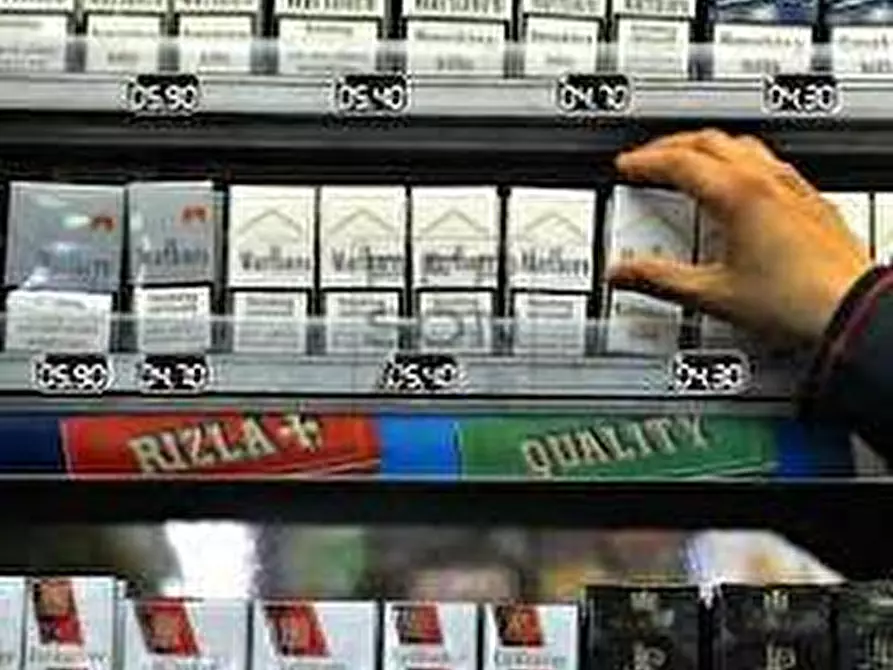 Immagine 3 di Bar / Ristorante in vendita  a Roverè Della Luna