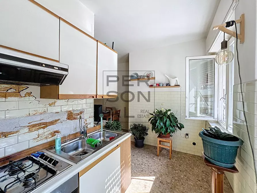 Immagine 12 di Appartamento in vendita  in Piazza Generale Cantore a Trento