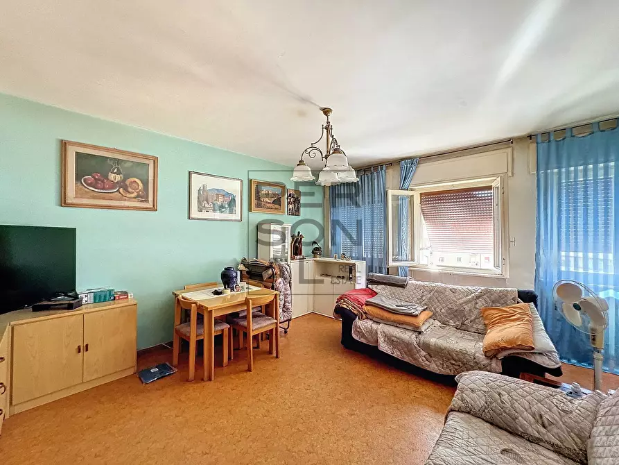 Immagine 14 di Appartamento in vendita  in Piazza Generale Cantore a Trento