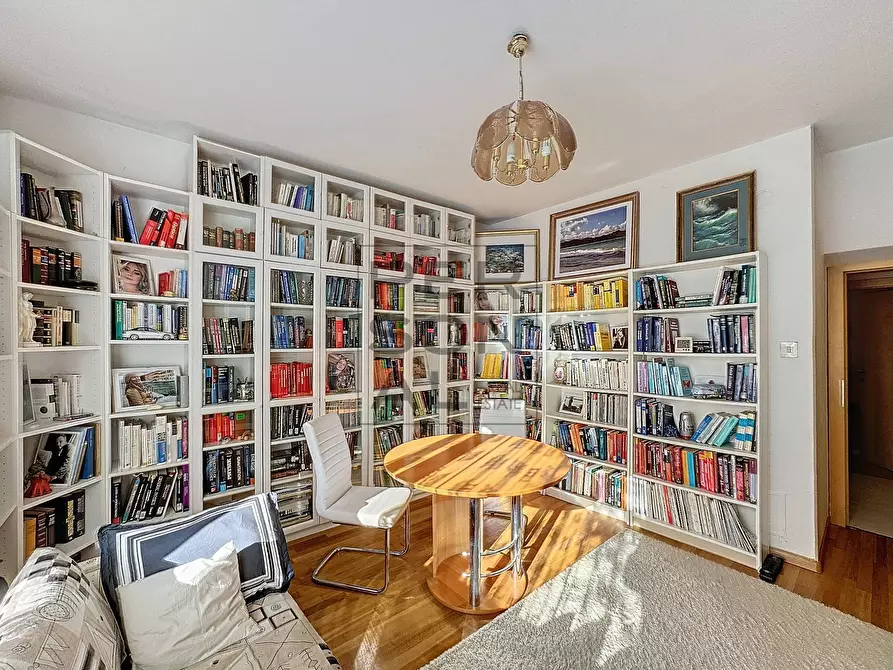 Immagine 5 di Appartamento in vendita  in Bolzano a Bolzano