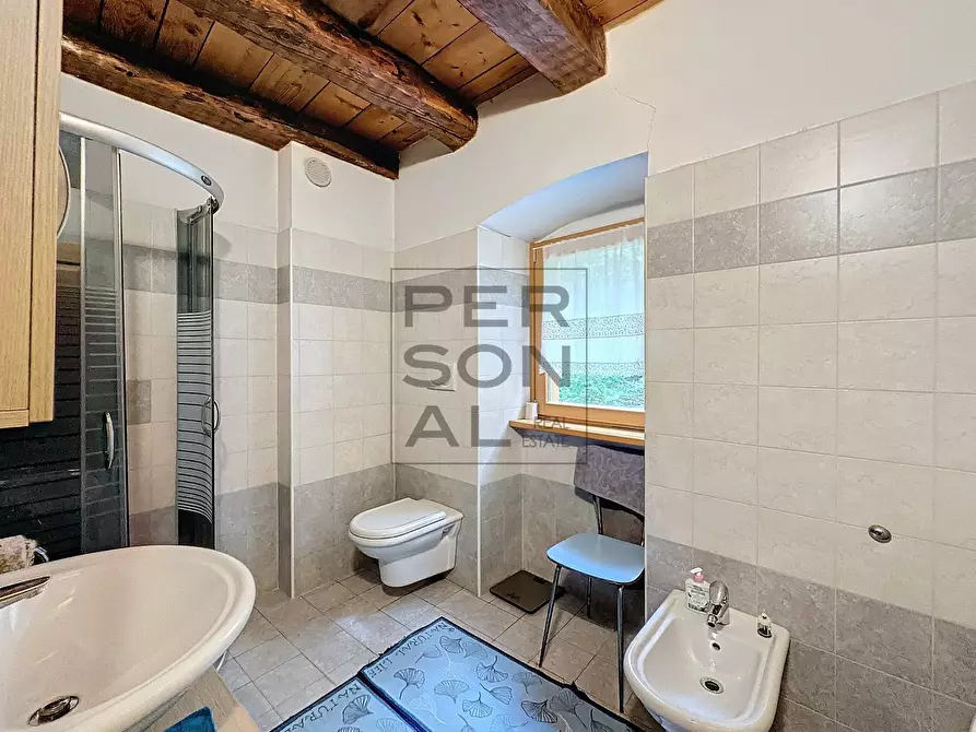 Immagine 9 di Casa indipendente in vendita  a Cavedine