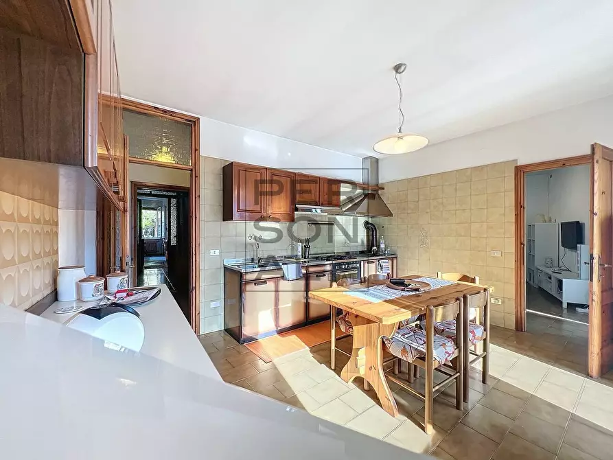 Immagine 14 di Camera in vendita  a Brentonico