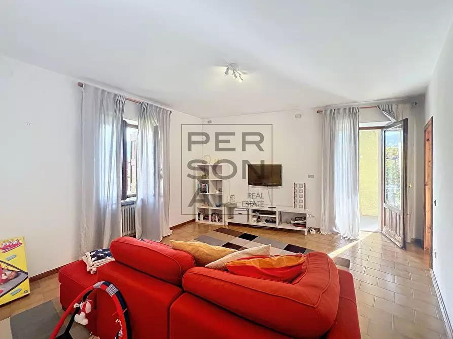 Immagine 1 di Camera in vendita  a Brentonico