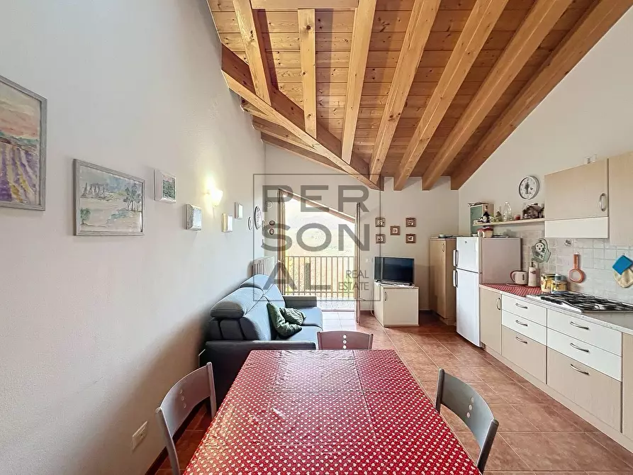 Immagine 2 di Appartamento in vendita  a Brentonico