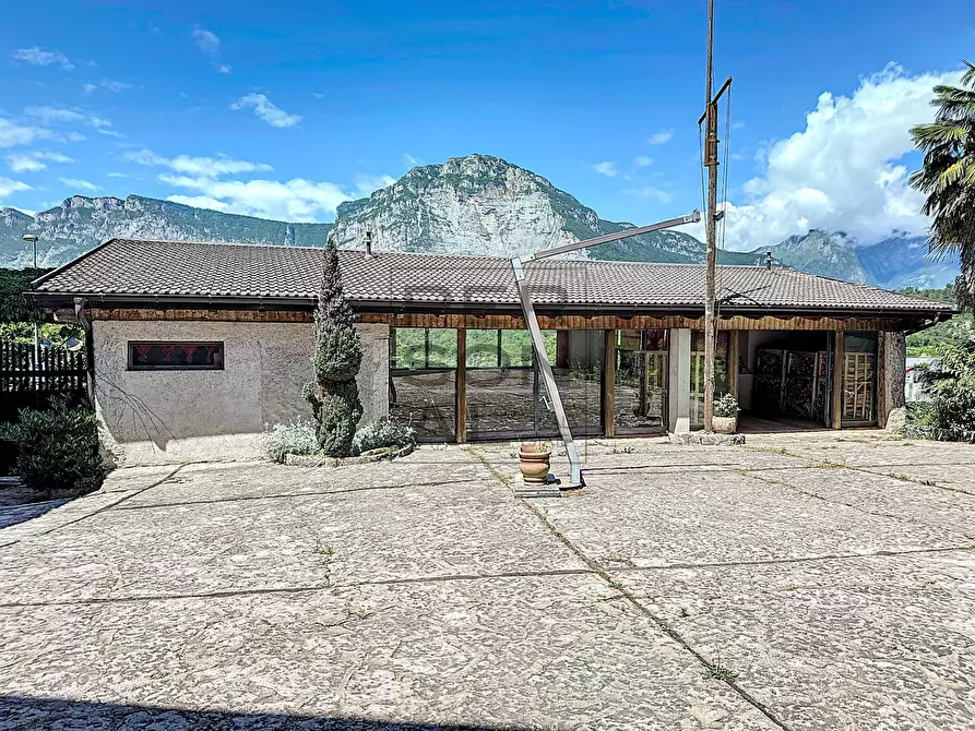 Immagine 18 di Villa in vendita  a Madruzzo