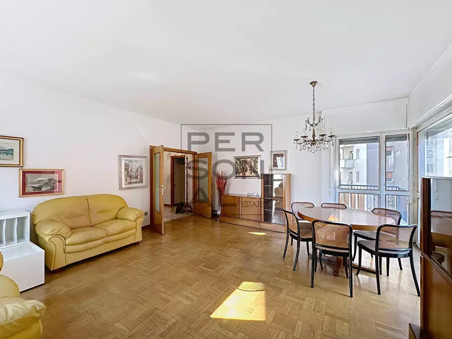 Immagine 2 di Appartamento in vendita  a Trento