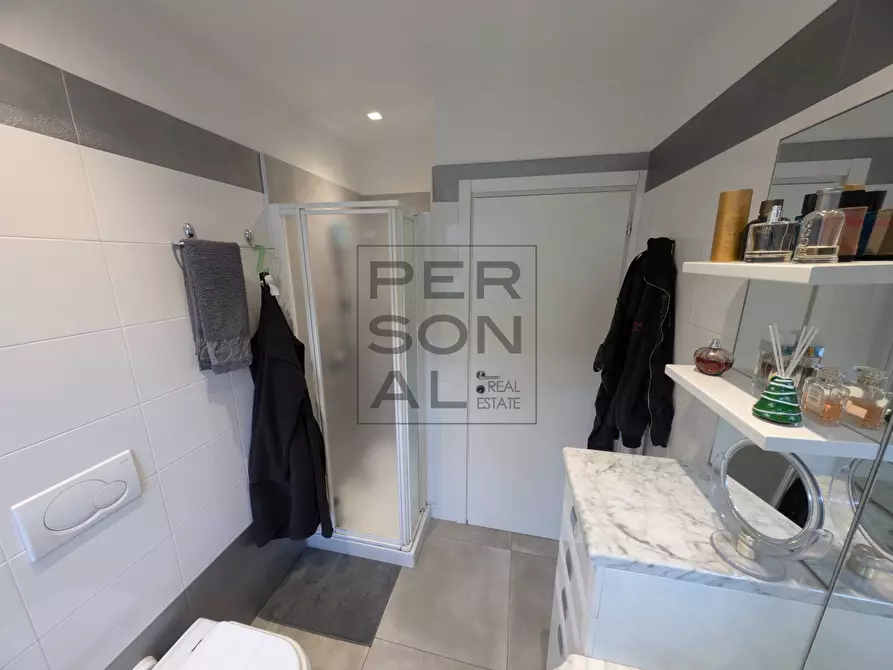 Immagine 9 di Appartamento in vendita  a Trento