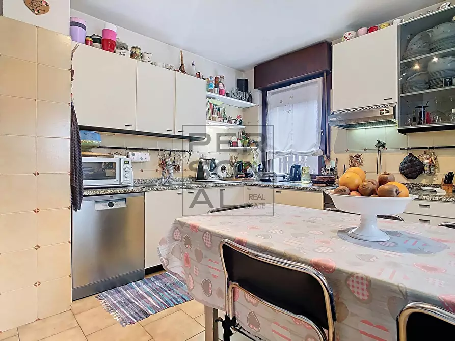 Immagine 5 di Appartamento in vendita  a Trento