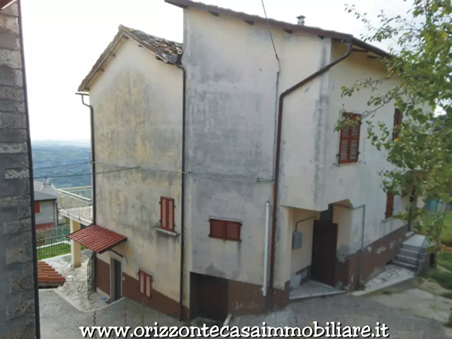 Immagine 1 di Rustico / casale in vendita  a Ascoli Piceno