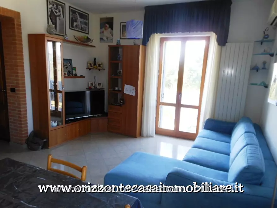 Immagine 23 di Villa in vendita  a Appignano Del Tronto