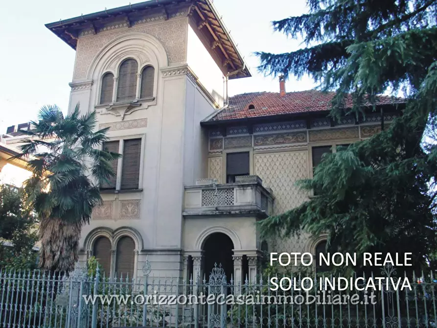 Immagine 1 di Villa in vendita  in VIALE INDIPENDENZA a Ascoli Piceno