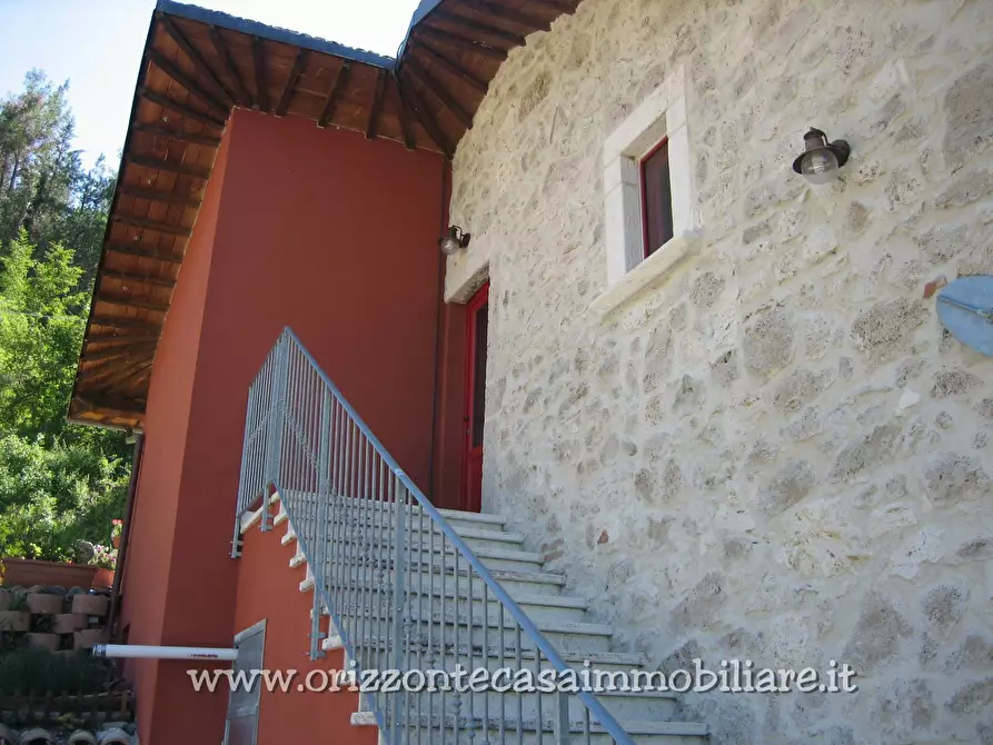 Immagine 25 di Villa in vendita  a Ascoli Piceno