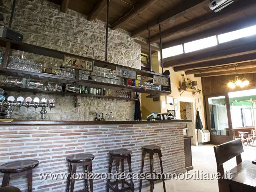 Immagine 8 di Casa indipendente in vendita  a Ascoli Piceno