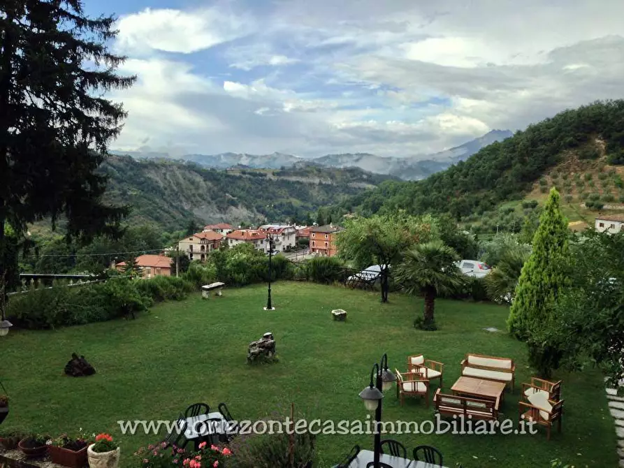 Immagine 28 di Casa indipendente in vendita  a Ascoli Piceno