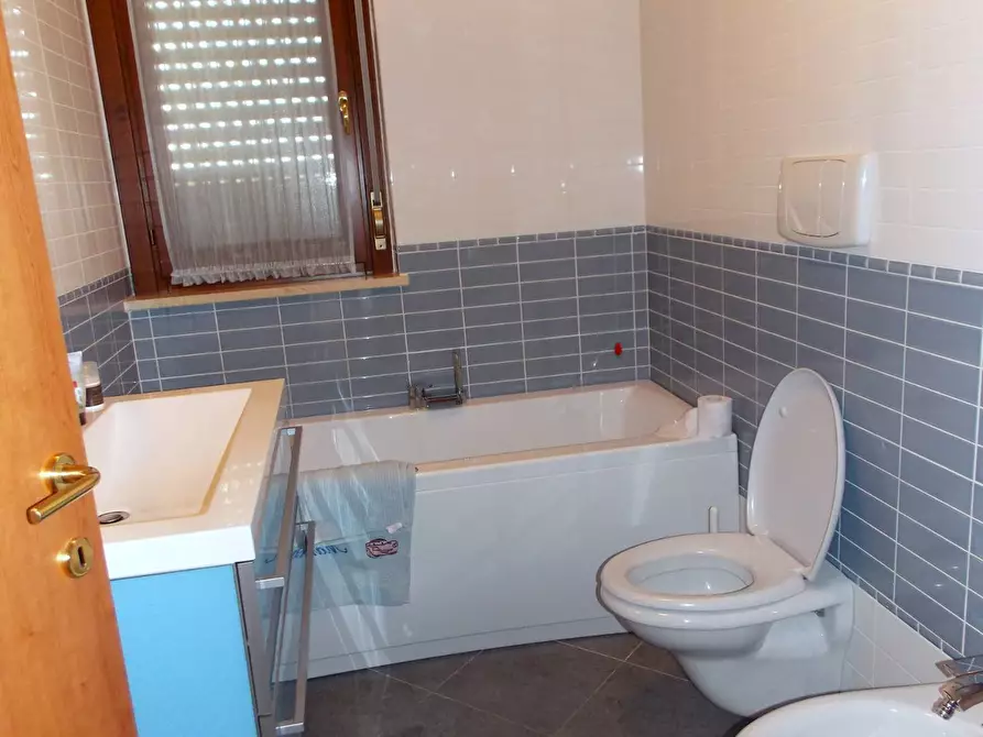 Immagine 10 di Appartamento in vendita  a Spinetoli