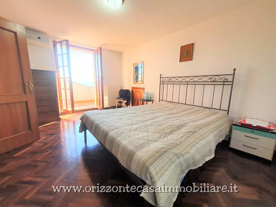 Immagine 25 di Villa in vendita  a Spinetoli