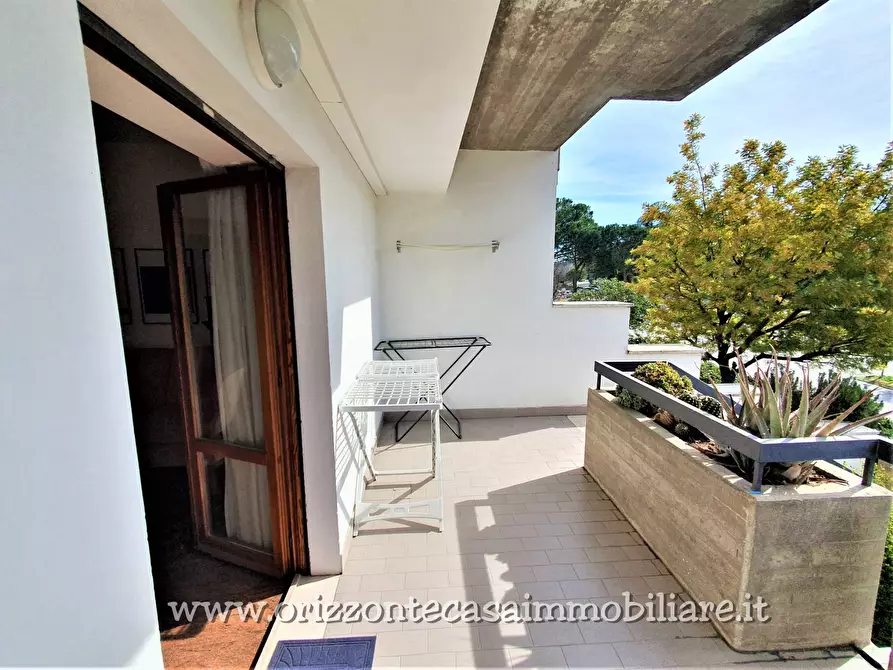 Immagine 21 di Appartamento in vendita  a Folignano