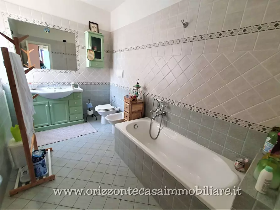 Immagine 21 di Villa in vendita  a Ascoli Piceno