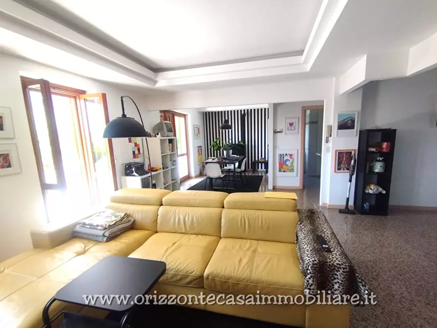 Immagine 6 di Appartamento in vendita  a Folignano