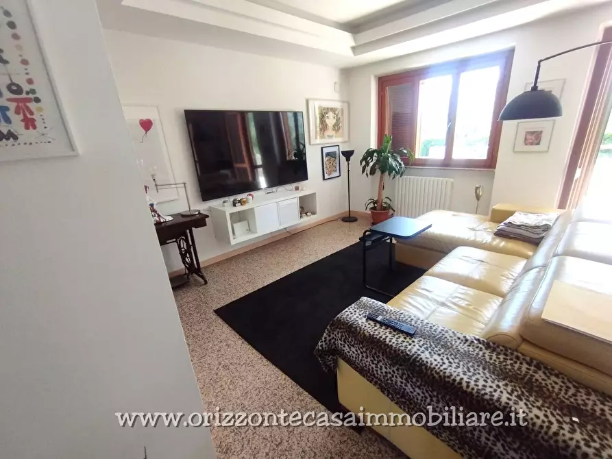 Immagine 9 di Appartamento in vendita  a Folignano