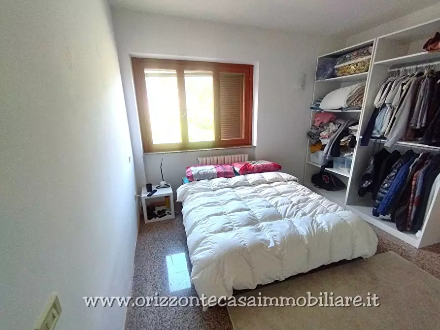 Immagine 13 di Appartamento in vendita  a Folignano